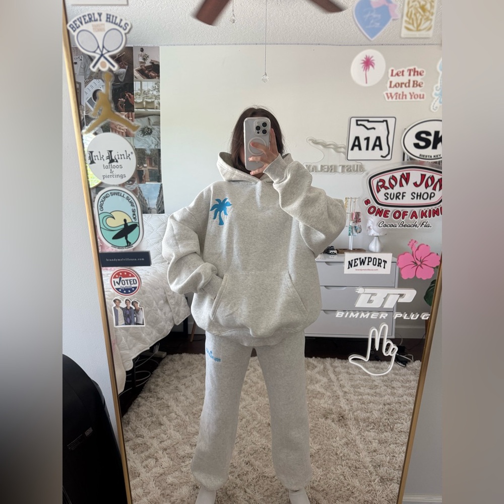 pink palm puff grey butterfly hoodie - Picture 3 of 7